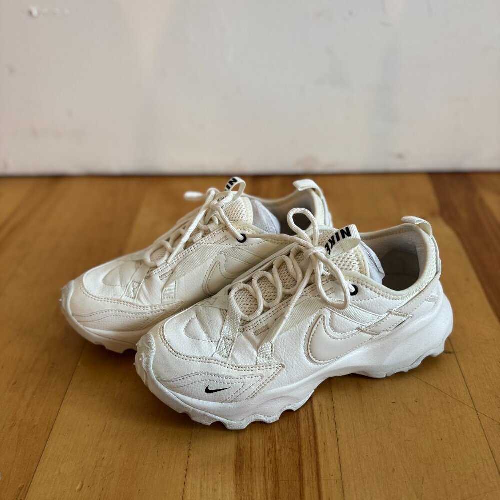 Nike TC 7900 Women's Size 7